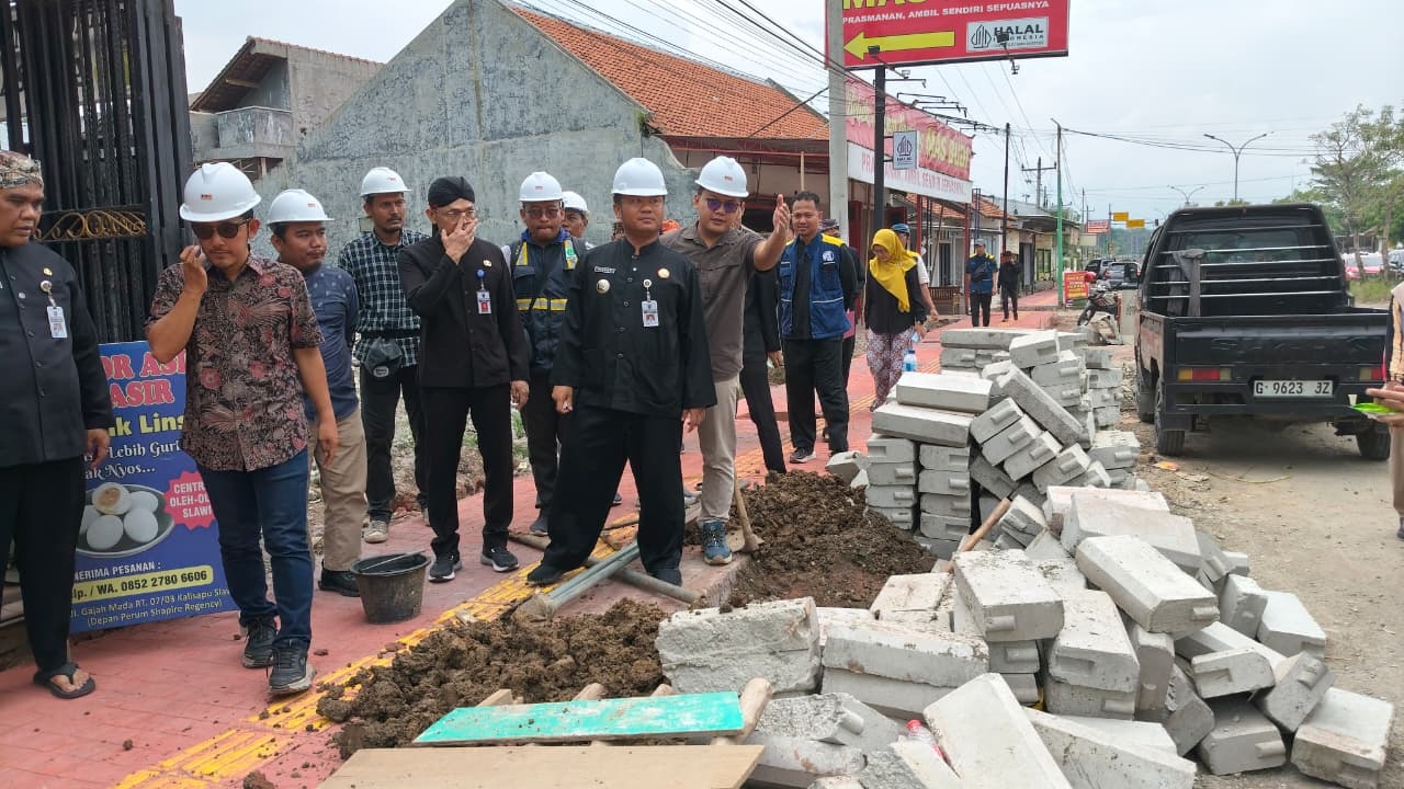Proyek Pembanguanan Infrastruktur Kabupaten Tegal 2025, Bupati: DPUPR Jangan Lengah